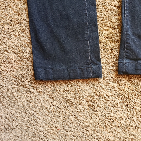 Elie Tahari Jeans Classic Flare Long - Picture 7 of 10